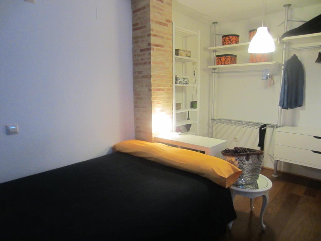 Ferienwohnung Living Valencia Studio Serranos Zimmer foto